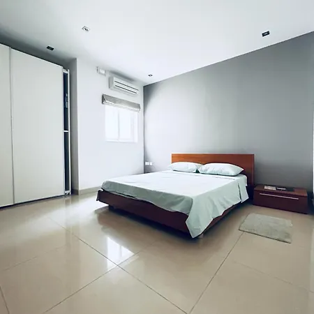 Valletta View - Wish Malta Apartment Sliema